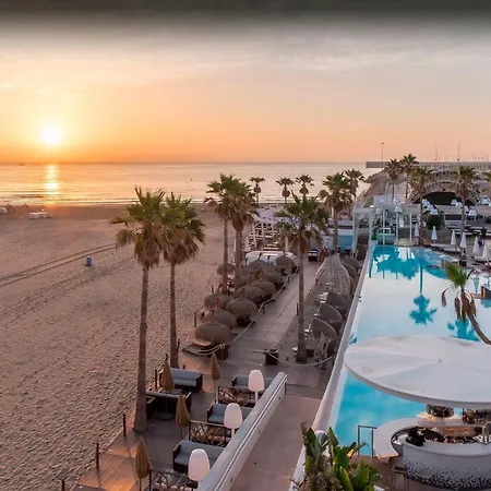 Apart Otel Playa